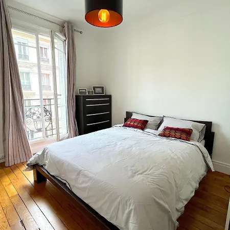 Lecourbe Apartment Paris